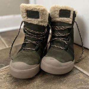 Cute keen winter boots sz6.5